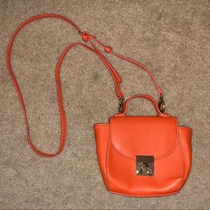 Orange crossbody bag 🧡